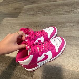Like new high top dunks